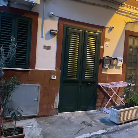 La Casetta Di Rosa Tatil Evi