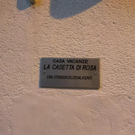 بيت للعطل La Casetta Di Rosa *